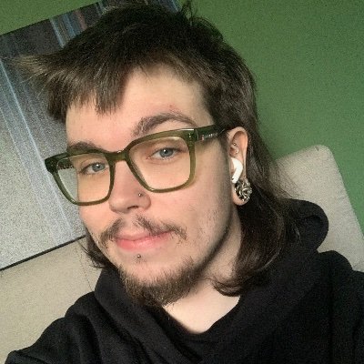 gabharhi's profile picture. any/all in English | sé/é i nGaeilge | Éireannach | labhair Gaeilge liom! | Clár/Gaillimh |🇮🇪