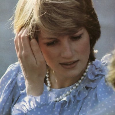 qqqqddddx00's profile picture. 