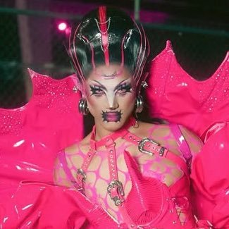 chellesmist's profile picture. the queen of chile