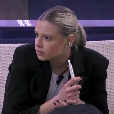 FaroneLore20850's profile picture. per gli amici la bionda-amante edit- commentatrice reality