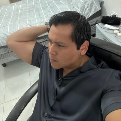 miguel_jzs's profile picture. Un día a la vez