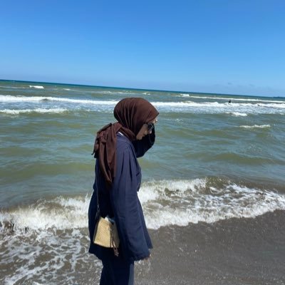 1ruhunani's profile picture. 