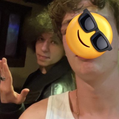 Vertaris21's profile picture. Political scientist from depths of hell. Ethnicly Polish/Kurdish. Middle east focus. Professional shitposter, Bijî Bijî lemon squeeze. RT≠EN