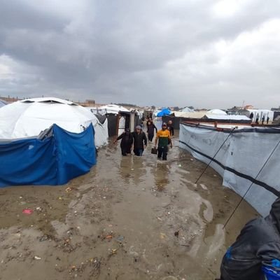 AbedDonea10630's profile picture. Please help me donate so I can buy milk and prepare for my little one in a few days, as he will die in this dark life.💔💔🙏🏻🥹