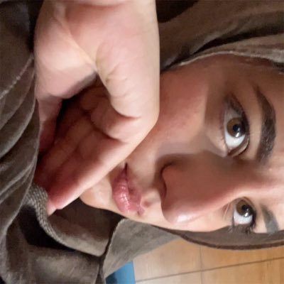 faraheladawy_'s profile picture. Born at a very young age