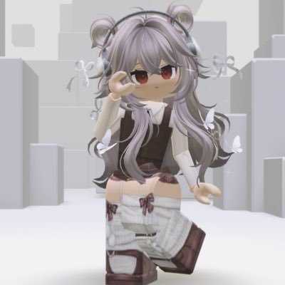 msbleeeu's profile picture. ASMRtist 🤍 | IG: msbleeeu | @bleurblx