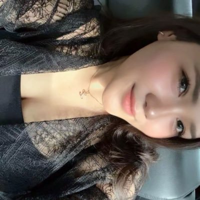 launamanya's profile picture. ༘⋆🌷🫧💭₊˚ෆ