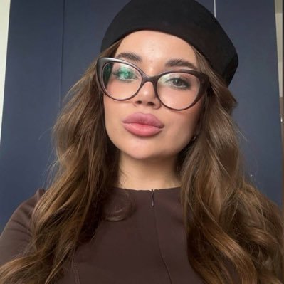 Alna_Vtnk's profile picture. 