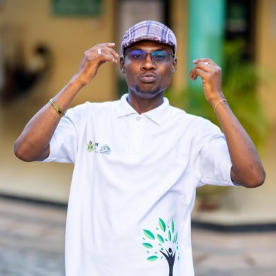 TETTEHthe1st's profile picture. #KEN2028|#Trump|| ASPIRING DIALECTIC SAGE🔮🧘🏾‍♂️||NASPA A/R, PRO/NASPA Oforikrom, Fin. Sec’25 || EXTENSION || Legend🚧|| @Odadee_Official ‘30 || @FCBarcelona