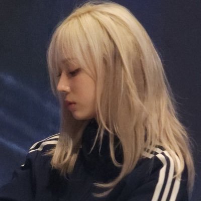 closetobeomgyu's profile picture. 