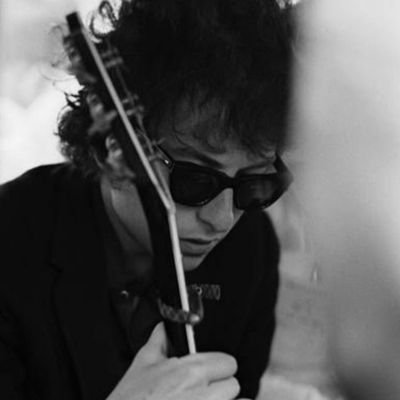 deepanprasath21's profile picture. தமிழர்களின் தாகம் தமிழீழத் தாயகம்💛❤️ 
| வாழ்க தமிழ் ! வளர்க தமிழ் |
மெய்யியல் 
#BelongsToTamilianStock  |
Who Make's Me Wonder  !!!  🎸💫