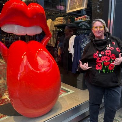 Ali_Harvey668's profile picture. Ex WRAF. Survivor. Mother of dragons, Vizsla’s, 3 legged ninja cat & sheep. Shrewsbury Town FC 🧡💙 FAWales 🏴󠁧󠁢󠁷󠁬󠁳󠁿 MH & LGBTQ 🏳️‍⚧️ advocate.