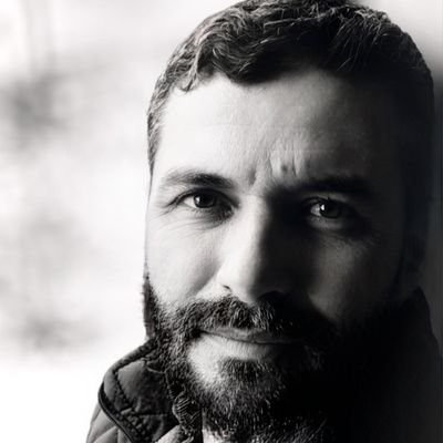 ozkn9815102's profile picture. 