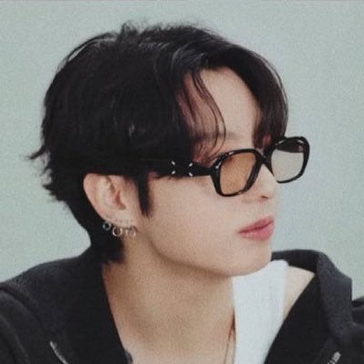 koomirebirth's profile picture. 