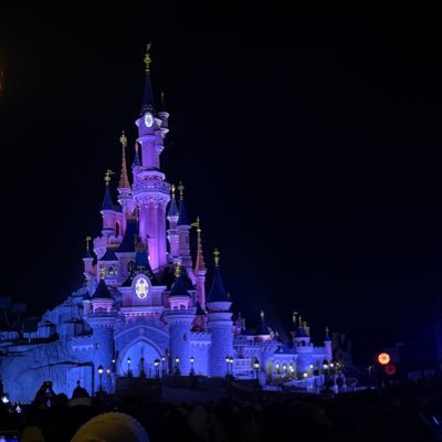 najla___111's profile picture. 