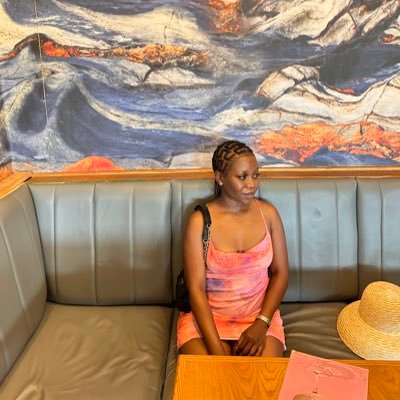 Pearl_msandie's profile picture. Badminton player🏸 @liverpoolfc ❤️