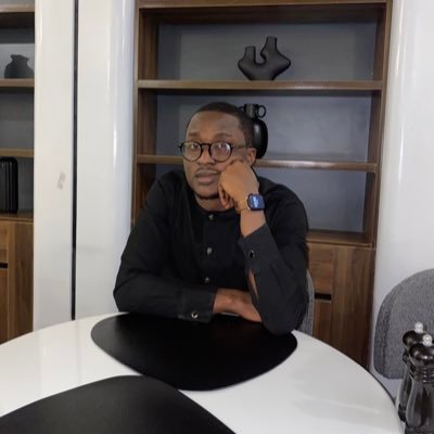 davidadeneye's profile picture. To know him is to want to know him more.     Software Engineer 👨🏽‍💻 / Technical Writer ✍️