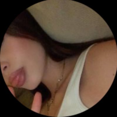 Calentona245's profile picture. 18yo 🤭. replying followers only!! no exceptions…