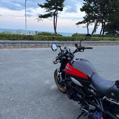 tetsuyameow1's profile picture. 天神、大名あたりで働くWEB業界の人。仕事のことはあんまり発信してません。 だいたいバイク(z900rs)と猫(三毛猫)のこと。書いてることは個人の見解です。 主催してる→ #趣味LT #生成AIで捗りたい会