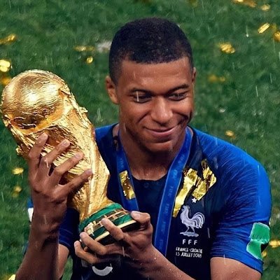 SznAdrn's profile picture. 