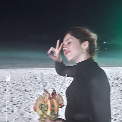 floryaguante's profile picture. 1946