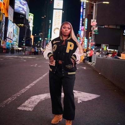 Anaellemundala's profile picture. 