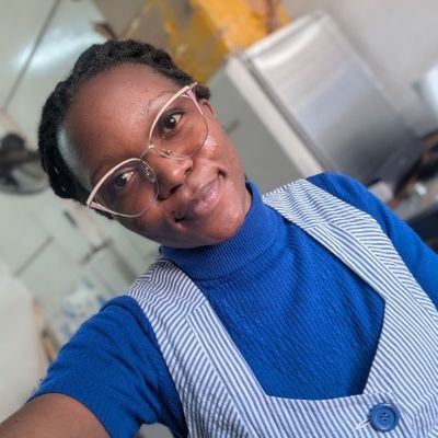 Memoi265's profile picture. Christian| CEO @EmsJewelry265 | Chemical Engineer🎓| Tutor| Dreadlocks Enthusiast| Basketballer🏀