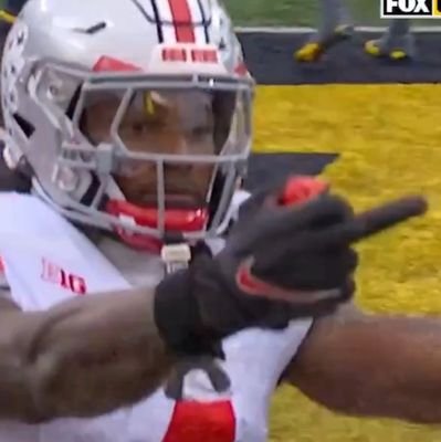 aricolonthree's profile picture. cleveland sports sufferer and autism extraordinaire | priv @VOIDHUNT5R