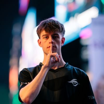 jumeR6S's profile picture. 🇩🇪 Professional SIEGE X player for @teamsecret
1xEWC CHAMP🏆