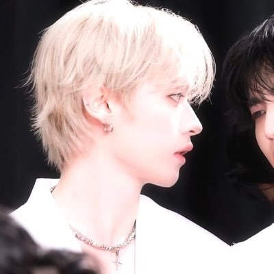 jiyangiis's profile picture. #제노's secret account, on the samoyed pill 💬