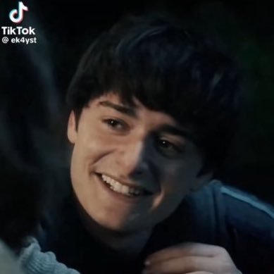 miwiseven's profile picture. 