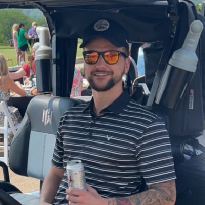 JustinnCase24's profile picture. GOD FIRST • Just a life long sports fan •  #GoPackGo 🧀 • #LakeShow • #ThisIsMyCrew