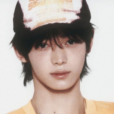 baesweb's profile picture. fan account