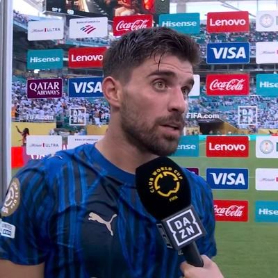 ly_hjr9's profile picture. 