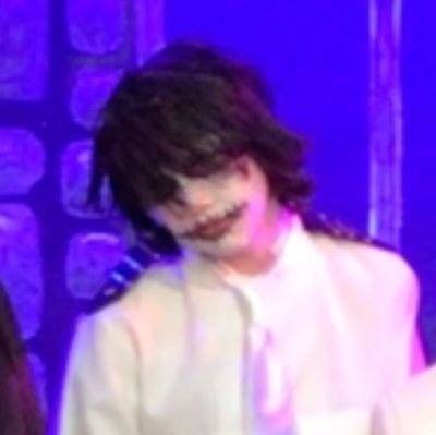 my icons:
Tommy
Maddie
Ethan
cyr
jelly racoon
shit guitarist
played a d and g chord live and had a breakdown