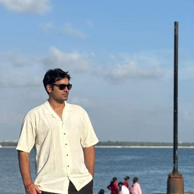 priyansh_text's profile picture. Cricket | Meme | Random facts dealer | Opinionated |