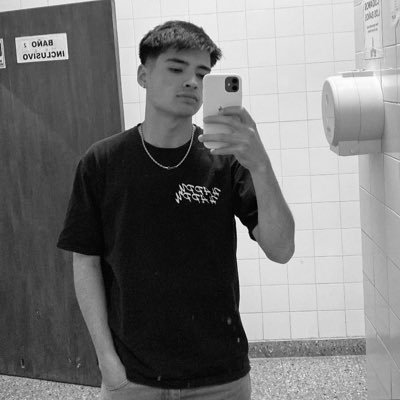 Benjaaronchi's profile picture. 