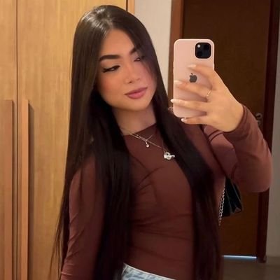 attlxn's profile picture. única