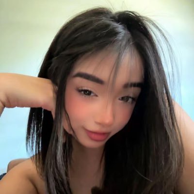 miihzxr7's profile picture. 23y | Valorant player and streamer on Twitch 👽
💍@champzeraa