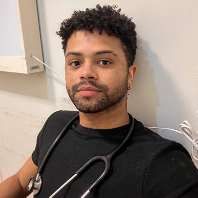 douglasdamasc's profile picture. sem ponto, sem vírgula, sem meia e descalço