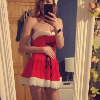 just_liv80's profile picture. Just here for the craic nothing more! No creepy DMs & if you RT my personal pic's I'll block you!! Irish 🇮🇪   Mammy ❤️ ❤️ dog lover 🐺🐾🐾