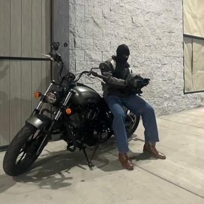 Blooongg24's profile picture. Lakers, Chargers, Dodgers in that order