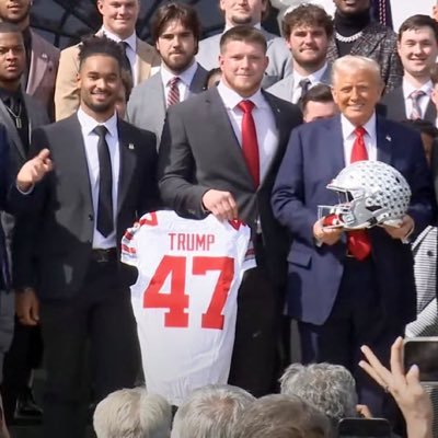 CmanSmitty's profile picture. 🌰GOD is 👑 ⨀ 💥⚡️ 💥🕳️🐸🐷🍿🙏🏽🅿️Fight ,Fight , Fight !!!   THE OHIO STATE UNIVERSITY