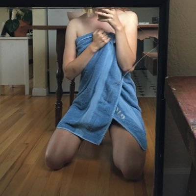 gracefreeuse's profile picture. New profile- still looking for my mommy and daddy♥️ want to see me cuming, moaning & naked? I reply on OF:honeymooningg 🍑 and JFF:honeyymooning  @honeyymooning