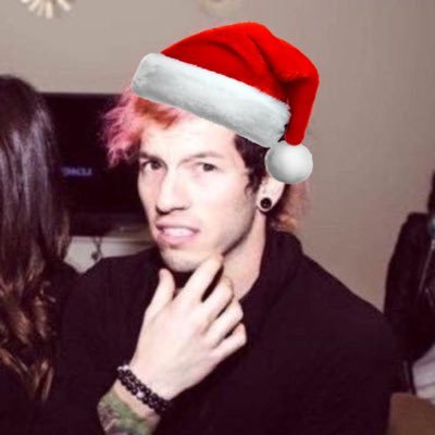 rufairlylocal's profile picture. gasstationbathroomiswhereiletyouin-👽- saw tøp 10/19/25