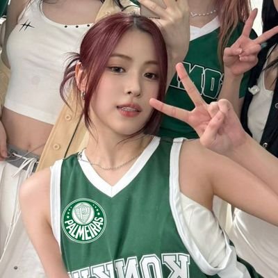 mvvthews's profile picture. you got me looking for attention