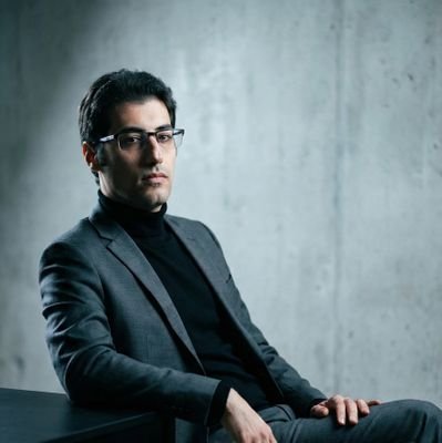 Full Stack whisperer 🧙‍♂️✨ PHP to Vue, I speak fluent code. I cycle to outrun bugs 🚴💨