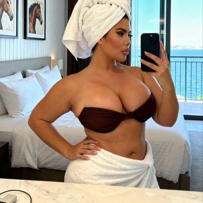 Fiza_slutty's profile picture. Name Fiza from 🇵🇰
charming🥵 sensitive🙈 Possaive🥶
my beloved sis  @Shanaya2591
owner of @titt_lyi 🦋
work in
#empireofsin &
#ash construction