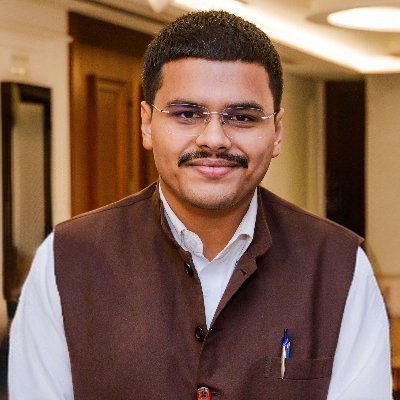 parthsarthi012's profile picture. Co-founder & CEO, @genmenow. CS, BITS Pilani.