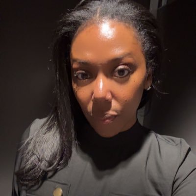 Shauna_Ruglass's profile picture. Aquarius. Chief People + Culture Officer. Wellness. Equity. Mindfulness #Grateful ✨